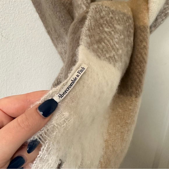 Chunky Scarf - Picture 3 of 5